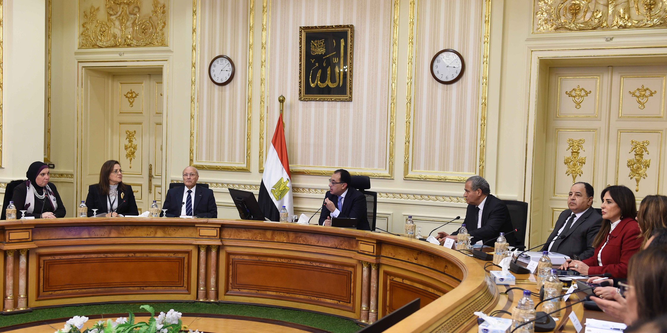 بالصور .. رئيس الوزراء : الحكومة جاهزة بمبادرة تشجيع المنتج المحلى وتخفيض الأسعار لعرضها على الرئيس ثم إطلاقها