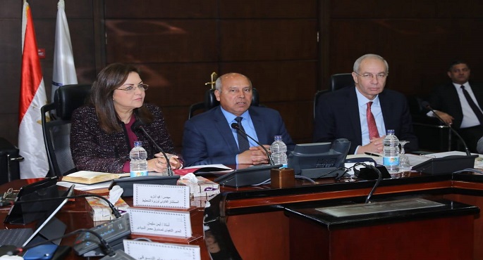 بالصور .. وزيرا النقل والتخطيط يتابعان إجراءات بتوطين صناعة الوحدات المتحركة للسكك الحديدية فى مصر