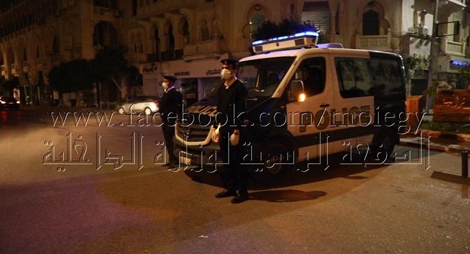 الداخلية تهيب بقائدي المركبات مراعاة زمن رحلة العودة لمنازلهم قبل بدء توقيت الحظر بوقت كافي