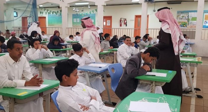 تعليق الدراسة بمدارس ومؤسسات التعليم العالي في السعودية بسبب كورونا