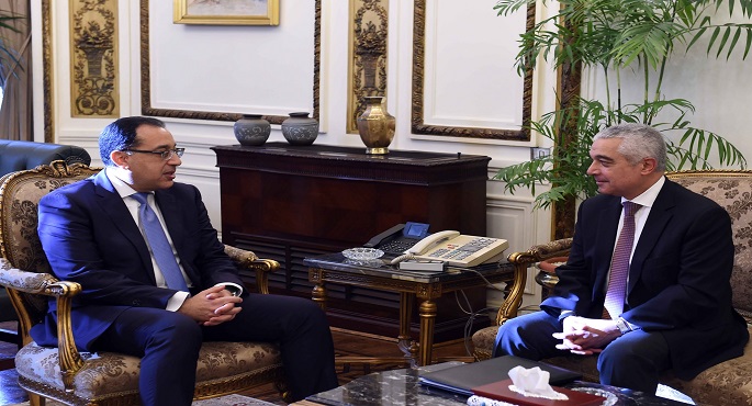 بالصور.. رئيس الوزراء يلتقي مرشح مصر لمنصب مدير عام منظمة التجارة العالمية