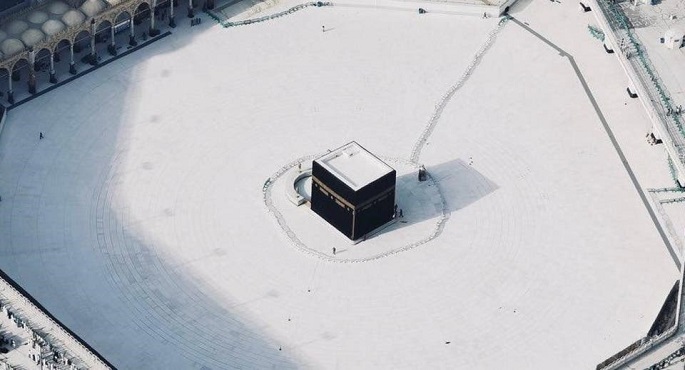 السعودية: إغلاق الحرمين الشريفين من العشاء حتى الفجر لمواجهة كورونا
