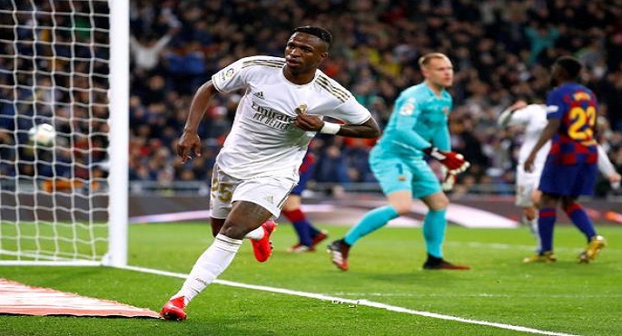 ريال مدريد يتألق في الشوط الثاني وينتزع صدارة الليجا بالفوز على برشلونة بهدفين