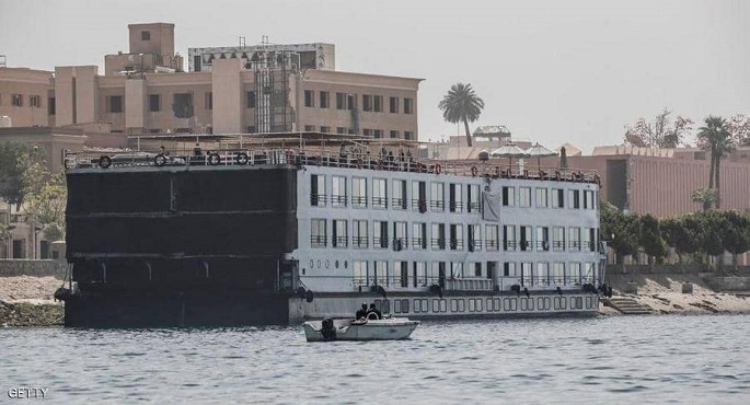 الصحة : مغادرة 48 أجنبيًا إحدى البواخر النيلية بالأقصر بعد ثبوت سلبية نتائج تحاليلهم لكورونا