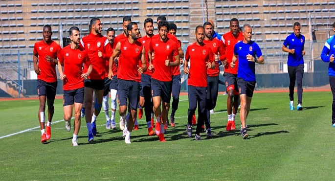 الأهلي يؤدي مرانه على ملعب “لوكاس موريبي” استعدادًا لمواجهة صن داونز