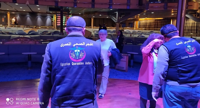 بالصور .. رئيس الوزراء يتابع مع وزير النقل الاجراءات الاحترازية بالمنافذ البرية والبحرية لمواجهة كورونا