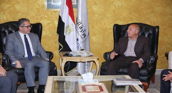 بالصور .. وزيرا النقل والسياحة والآثار يبحثان سبل تعزيز التعاون لخدمة القطاع السياحى
