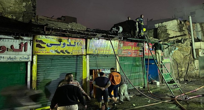 محافظ القاهرة : لجنة هندسية لبيان تأثر عقار الدرب الأحمر من حريق ورش الأحذية