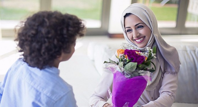 “عيد الأم”.. معان عديدة ترتبط بأحداث تاريخية ودينية وأسطورية