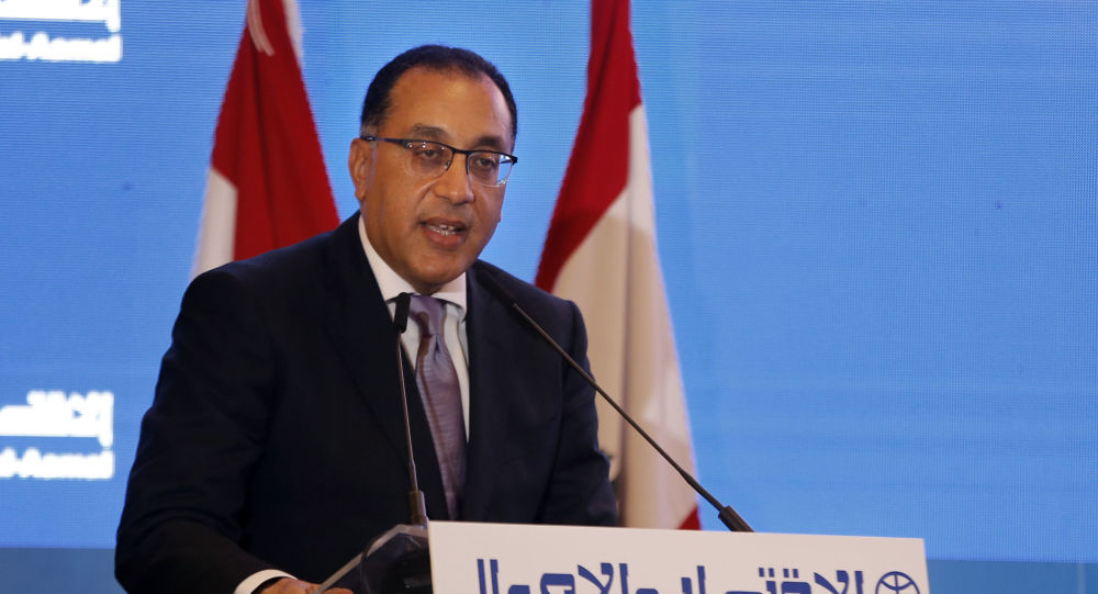مجلس الوزراء يقرر غلق المطاعم والمقاهي والكافيهات والنوادي الليلية والمراكز التجارية من 7 مساء إلى 6 صباحا حتى 31 مارس