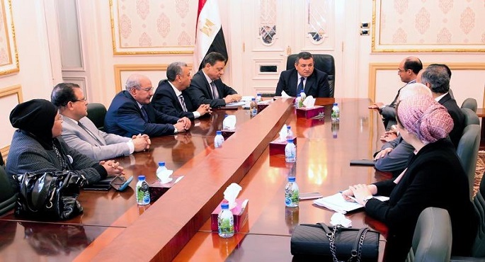 وزير الدولة للإعلام يبحث مع أعضاء “الوطنية للصحافة” مستقبل الصحافة القومية