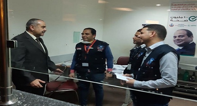 بالصور .. وزير الطيران المدنى يتابع الإجراءات الوقائية بمطار القاهرة الدولى