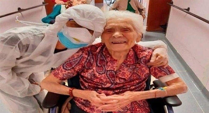 إيطالية عمرها 103 أعوام تنجو من براثن “كورونا”