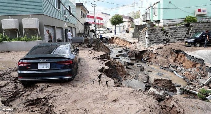 إعادة فتح المدارس فى اليابان بعد زلزال بقوة 7.5 درجة وسط تحذيرات من زلزال آخر