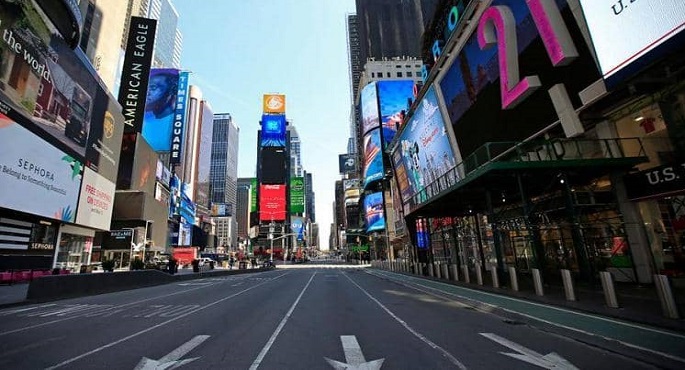 حاكم ولاية نيويورك: ندرس الاستئناف الجزئي للأنشطة عقب 15 مايو المقبل