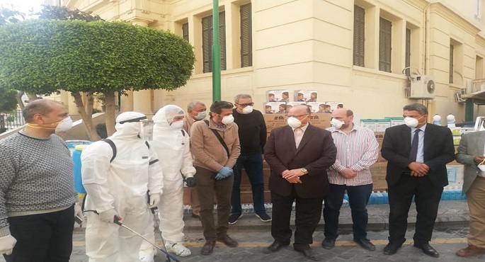 بالصور .. برعاية محافظة القاهرة.. مليون جنيه مستلزمات طبية وأجهزة ومواد تعقيم لمعهد الأورام