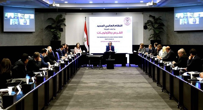 بالصور .. مدبولى يعقد لقاءاً مفتوحاً مع رجال الاقتصاد والإدارة لمناقشة سيناريوهات ما بعد كورونا