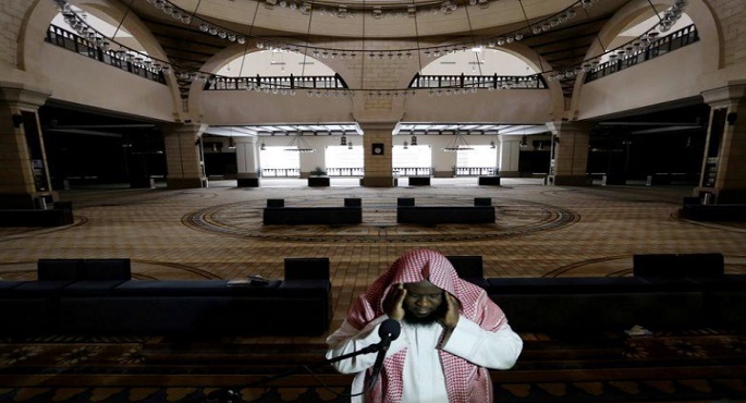 مفتي السعودية: صلاتا التراويح والعيد في البيوت إذا استمر كورونا