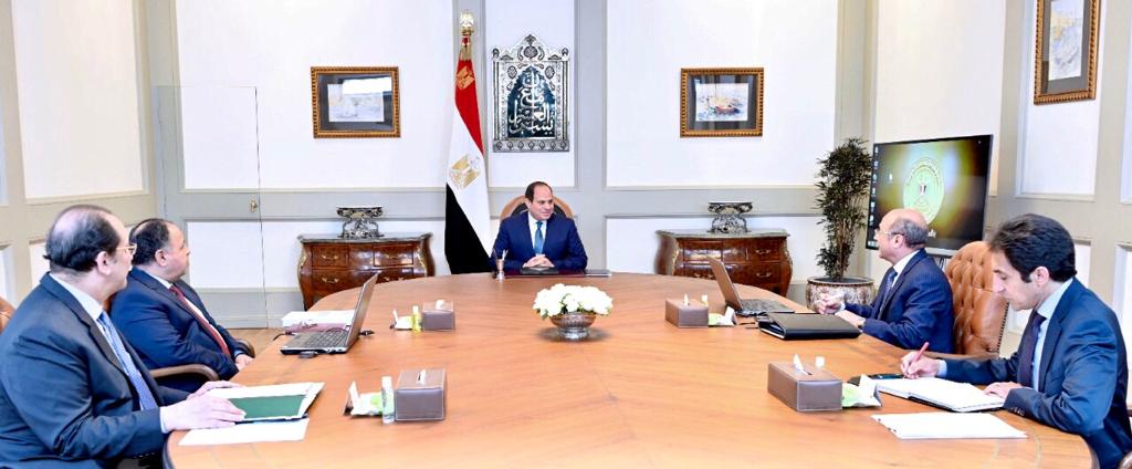 الرئيس السيسى يوجه بالإسراع فى الميكنة والتحول الرقمى للقضاء والشهر العقارى