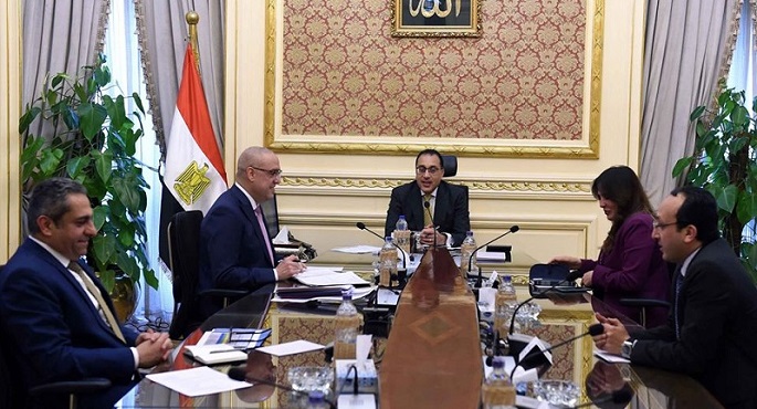 بالصور .. مدبولى يتابع مشروعات قطاع الإسكان ويؤكد ضرورة اتخاذ الاجراءات الاحترازية لمواجهة كورونا
