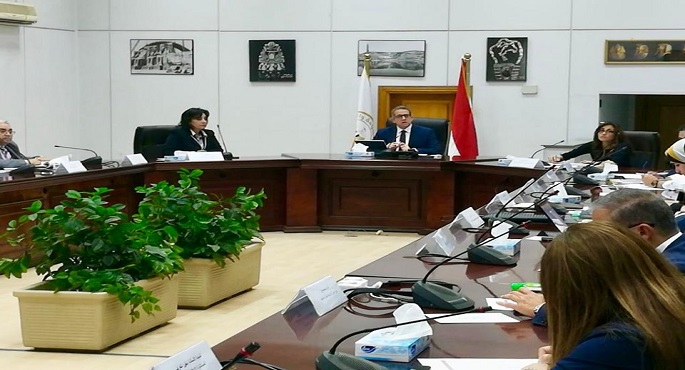 السياحة تبحث استئناف الحركة السياحية بعد انتهاء الأزمة