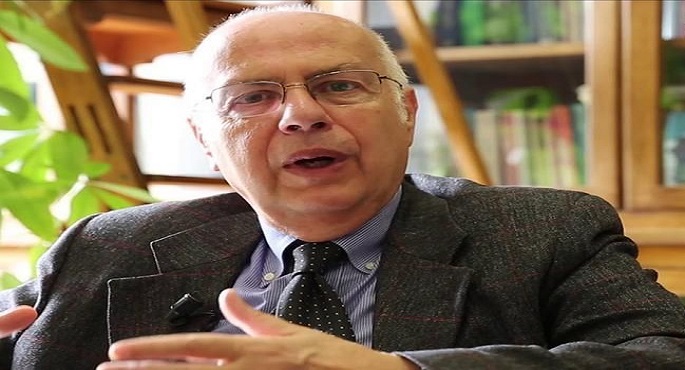 عالم وبائيات إيطالي: منحنى الإصابات بالبلاد في انحدار ولكن الفيروس لا يختفي