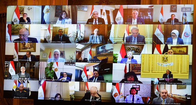 مدبولي خلال ترؤسه مجلس الوزراء بالفيديو كونفرانس: البرنامج مع صندوق النقد الدولي ليس له تأثيرات سلبية على حياة المواطنين