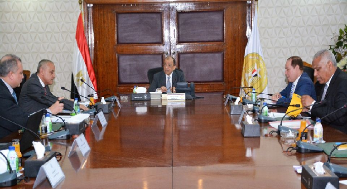 وزير التنمية المحلية يتابع إجراءات دعم متضرري منطقة الزرايب بـ15 بسبب موجة الطقس السيئ