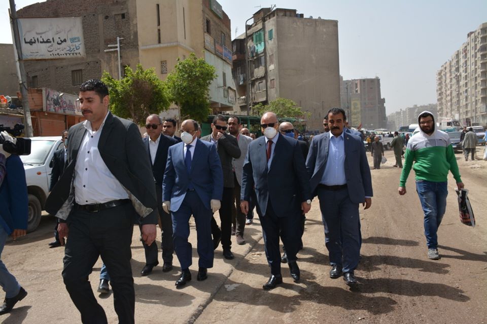 بالصور .. وزير التنمية المحلية ومحافظ القاهرة يتفقدان منطقة المطرية لمتابعة شكاوي المواطنين