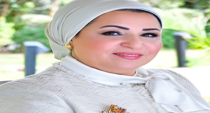 قرينة الرئيس في يوم التمريض: أیدي طیبة تجسد معاني التضحیة