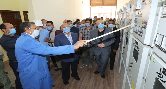 بالصور.. وزير النقل: الانتهاء من تطوير 84 عربة سكة حديد إسباني درجة أولى وثانية بورش كوم أبو راضي