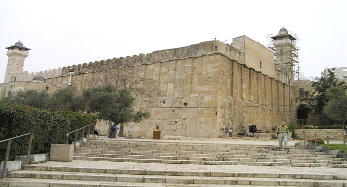 الاحتلال الاسرائيلي يمنع لجنة اعمار الخليل من استكمال ترميم الحرم الابراهيمي