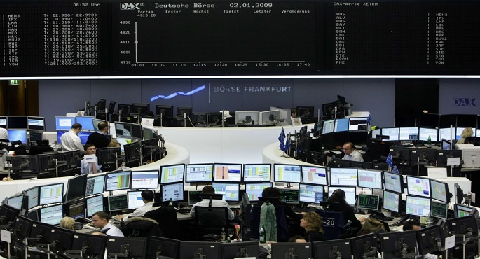 الأسهم الأوروبية ترتفع مع تخفيف قيود الإغلاق