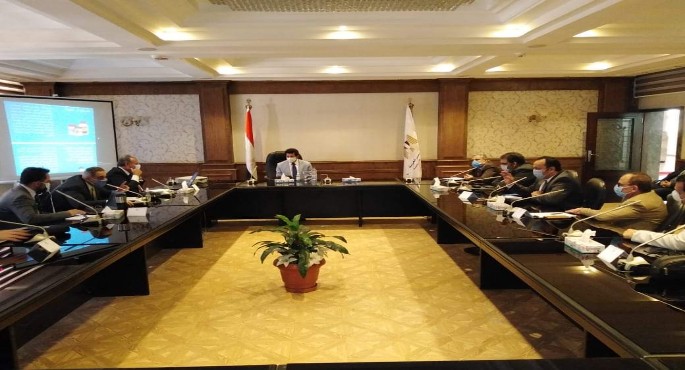 بالصور .. وزير الرياضة يبحث مع اللجنة الطبية ضوابط وإجراءات عودة النشاط