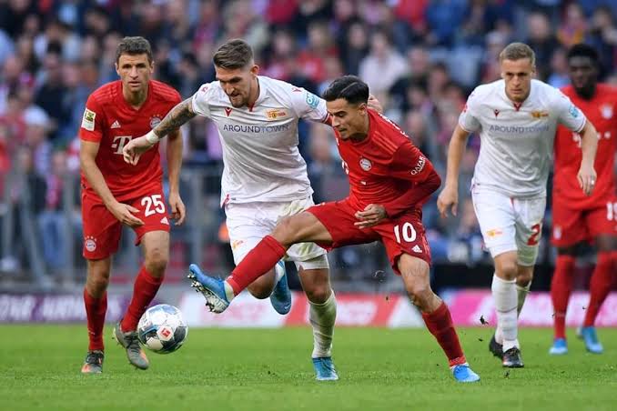 فوز بايرن ميونخ على فرانكفورت 5-2 في الدوري الألماني