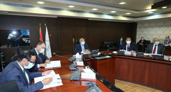 بالصور .. وزير النقل يترأس اجتماع الجمعية العمومية للشركة القابضة لمشروعات الطرق والكبارى