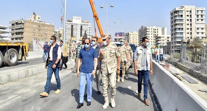 بالفيديو والصور.. الرئيس السيسي يتفقد الأعمال الإنشائية لتطوير الطرق والمحاور والكباري بمنطقة شرق القاهرة