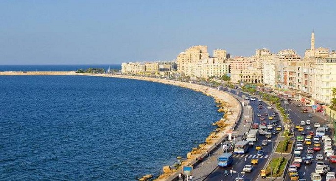 الداخلية : رفع السيارات من طرق الكورنيش بالمحافظات اعتباراً من التاسعة مساء