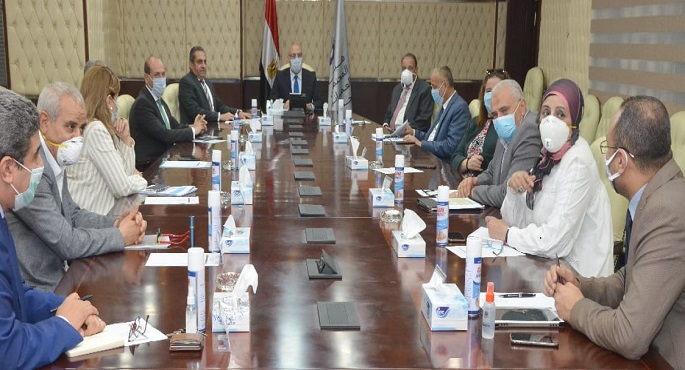 الجزار يتابع موقف تنفيذ وحدات “الإسكان الاجتماعي” بعدد من المحافظات والمدن الجديدة