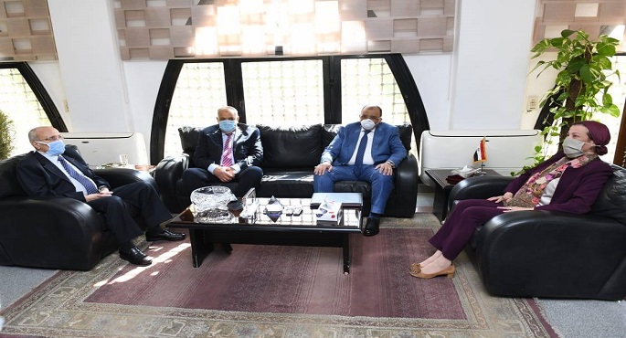 بالصور.. وزيرة البيئة تتابع مع العصار وشعراوي والتراس الموقف التنفيذى لمنظومة المخلفات الجديدة