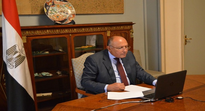 خلال اتصال هاتفي مع نظيره الإيطالي.. شكري يحذر من مغبة التدخلات الأجنبية غير المشروعة في ليبيا