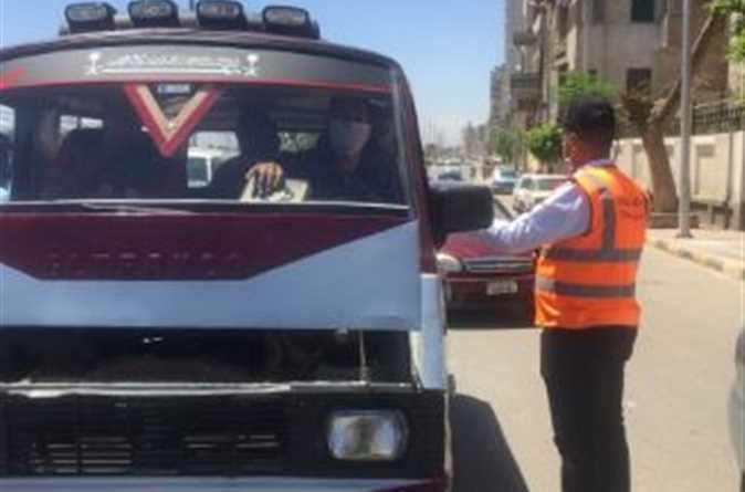 الداخلية : اتخاذ الإجراءات القانونية ضد 4923 سائقًا لعدم ارتداء كمامة