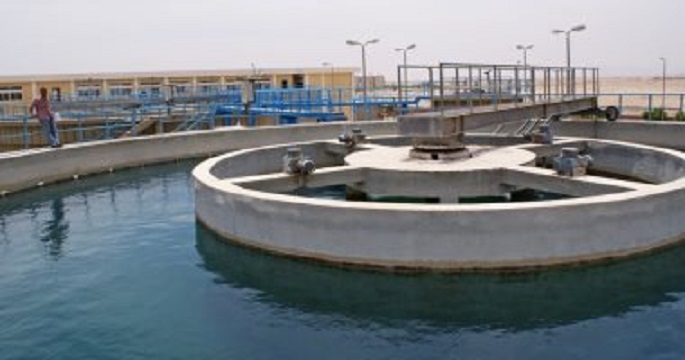 الإسكان: عقوبات رادعة حال استخدام مياه الشرب فى أغراض أخرى