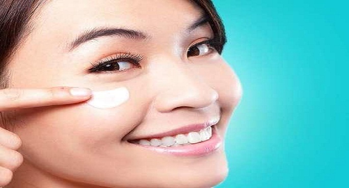 وصفات طبيعية للتخلص من الهالات السوداء.. تعرفي عليها