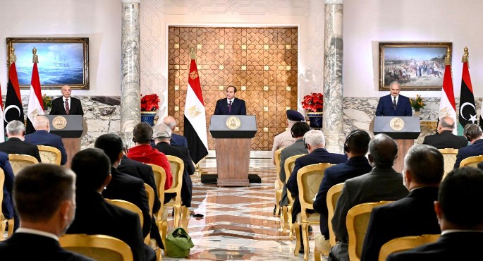 بالفيديو والصور .. عقب اجتماعه مع حفتر وصالح .. الرئيس السيسى يعلن مبادرة شاملة لإنهاء النزاع الليبى ترتكز على وقف إطلاق النار وحل سياسى شامل