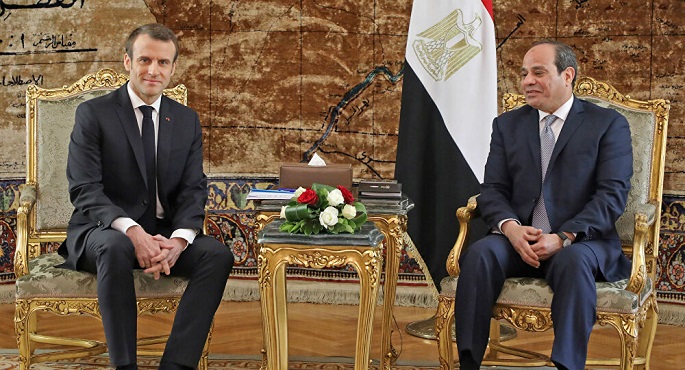 ماكرون يعرب للرئيس السيسي عن ترحيب فرنسا بإعلان القاهرة لحل الأزمة الليبية