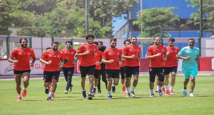 الأهلى يواصل تدريباته على مجموعتين لليوم الرابع على التوالى .. وتدريبات بالكرة لفتحى ومحمود