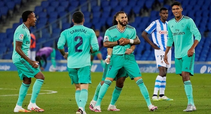 ريال مدريد يقتنص صدارة الليجا بفوز صعب على ريال سوسيداد