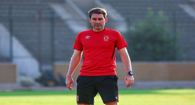 الأهلي يتفق مع رينيه فايلر على تجديد تعاقده لمدة عامين