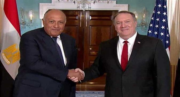 شكري وبومبيو يبحثان هاتفيا العلاقات الثنائية والوضع فى ليبيا